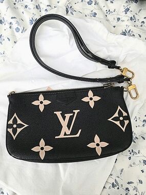 AUTHENTIC Louis Vuitton Multi Pochette Accessoires Monogram Empreinte Giant
